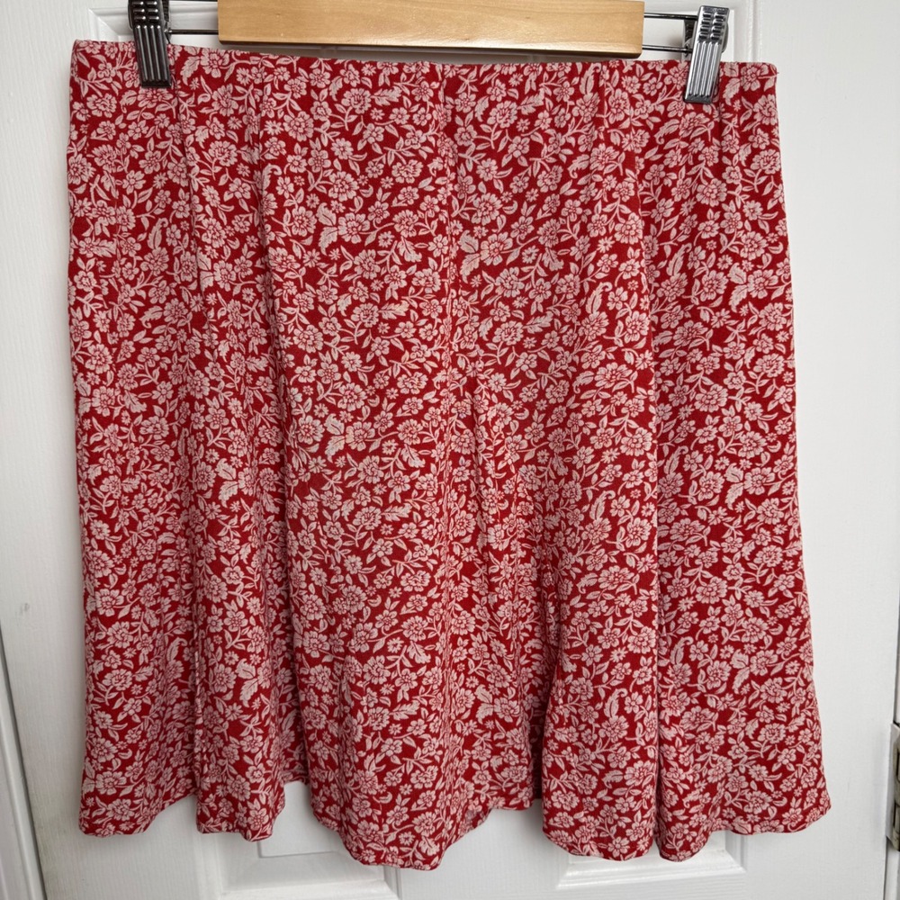 American‎ Eagle Floral Skirt Women L Red White Cottagecore Preppy Flowy Lined